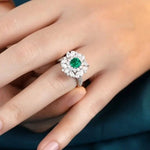 Lade Bild in die Galerieansicht, Luxury Cluster 0.73 Ct Cushion Lab Emerald Half Pave Engagement Ring - LGG Jewelry