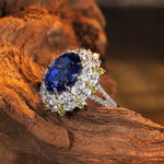 Lade Bild in die Galerieansicht, Mixed Color Cluster 5.9 Ct Oval Shape Lab Blue Sapphire Engagement Ring - LGG Jewelry