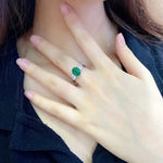 Lade Bild in die Galerieansicht, Oval Cut Lab Emerald Three-Stone Engagement Ring - LGG Jewelry