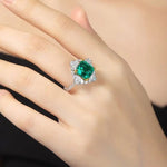 Lade Bild in die Galerieansicht, Pear Cluster 4 Ct Asscher Cut Lab Emerald Golden Four Prongs Engagement Ring - LGG Jewelry