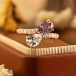 Lade Bild in die Galerieansicht, Pear cut Alexandrite &amp; Aquamarine Toi Et Moi Ring - LGG Jewelry