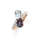 Lade Bild in die Galerieansicht, Pear cut Alexandrite &amp; Aquamarine Toi Et Moi Ring - LGG Jewelry