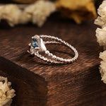 Lade Bild in die Galerieansicht, Pear Cut Blue Topaz &amp; Garnet Toi Et Moi Ring - LGG Jewelry