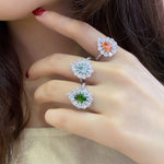 Lade Bild in die Galerieansicht, Pear Cut Lab Paraiba Pear Cluster Engagement Ring - LGG Jewelry