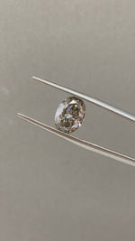 Load and play video in Gallery viewer, Champagne Oval Cut Lab Diamond 2.313 Ct VS