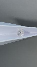 Charger et lire la vidéo dans la visionneuse de galerie, Diamant de laboratoire rose intense de 1,05 ct à taille ovale certifié IGI, pureté VS1 
