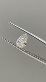Load and play video in Gallery viewer, Pear Cut Lab Diamond 1.546CT FG VS
