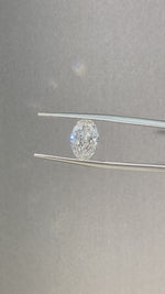 Charger et lire la vidéo dans la visionneuse de galerie, Diamant de laboratoire rose intense de 1,05 ct à taille ovale certifié IGI, pureté VS1 
