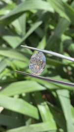 Load and play video in Gallery viewer, IGI Certified Oval Cut OMC 5.07 Ct Lab Diamond F VG VS1 Clarity