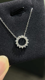 Charger et lire la vidéo dans la visionneuse de galerie, 14K gold Sunflower open‑circle halo lab diamond necklace