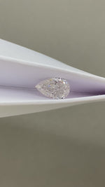 Load and play video in Gallery viewer, Pear Cut Lab Diamond 1.66CT G VS
