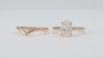 Charger et lire la vidéo dans la visionneuse de galerie, 2CT Oval Diamond Bridal Set in 18K Rose Gold