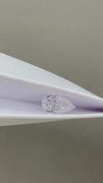 Load and play video in Gallery viewer, Pear Cut Lab Diamond 2.008Ct DE VS
