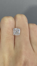 Charger et lire la vidéo dans la visionneuse de galerie, Diamant de laboratoire rose intense de 1,05 ct à taille ovale certifié IGI, pureté VS1 
