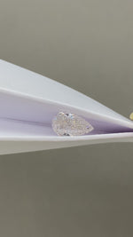 Load and play video in Gallery viewer, Pear Cut Lab Diamond 1.545CT G VS
