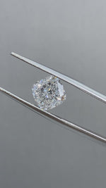 Charger et lire la vidéo dans la visionneuse de galerie, Diamant de laboratoire rose intense de 1,05 ct à taille ovale certifié IGI, pureté VS1 
