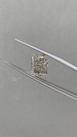 Load and play video in Gallery viewer, Champagne Radiant Cut Lab Diamond 2.447Ct VS