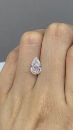 Load and play video in Gallery viewer, Pear Cut Lab Diamond 1.713CT G VS
