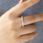 Load image into Gallery viewer, 半圈祖母绿排戒 - LGG Jewelry