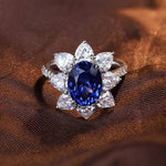 Lade Bild in die Galerieansicht, Sunny Heart Halo 4 Ct Lab Blue Sapphire Engagement Ring - LGG Jewelry