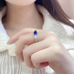 Lade Bild in die Galerieansicht, Toi Et Moi Pear Cut Lab Blue Sapphire &amp; Lab Diamond Engagement Ring - LGG Jewelry