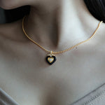 Lade Bild in die Galerieansicht, Triple Heart Black Agate Necklace - LGG Jewelry