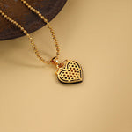 Lade Bild in die Galerieansicht, Triple Heart Black Agate Necklace - LGG Jewelry