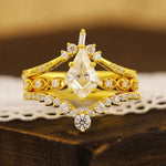 Lade Bild in die Galerieansicht, Vintage Kite Cut Moissanite Wedding Bridal Ring Set - 3pcs - LGG Jewelry
