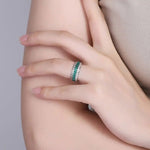 Lade Bild in die Galerieansicht, Wave Line Elongated Hexagon Zambia Green Emerald Channel Eternity Band - LGG Jewelry