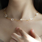 Lade Bild in die Galerieansicht, White Crystal Bead Wave Necklace - LGG Jewelry